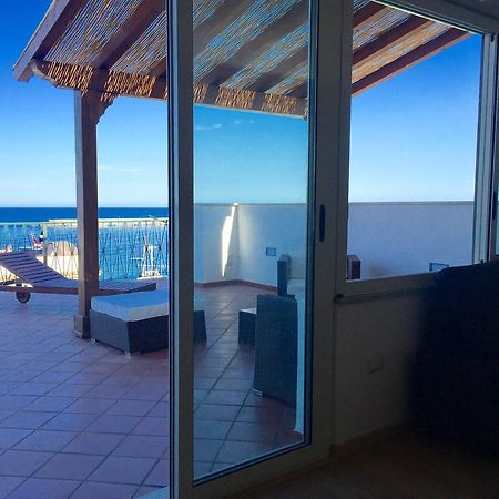 Solarium Achilles Apartment Giardini Naxos Bagian luar foto