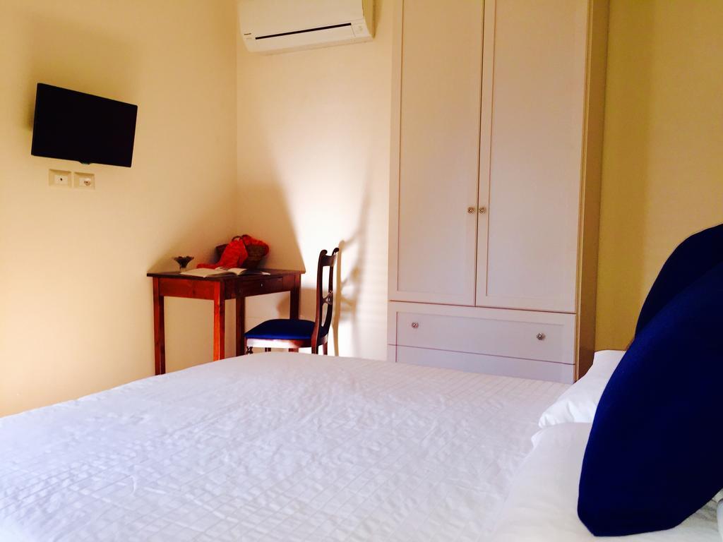 Solarium Achilles Apartment Giardini Naxos Bagian luar foto